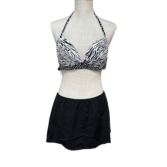 Victoria's Secrete 2pc Swimsuit Bikini Top & Black Skirt Swim Bottom‎ - Picture 1 of 15
